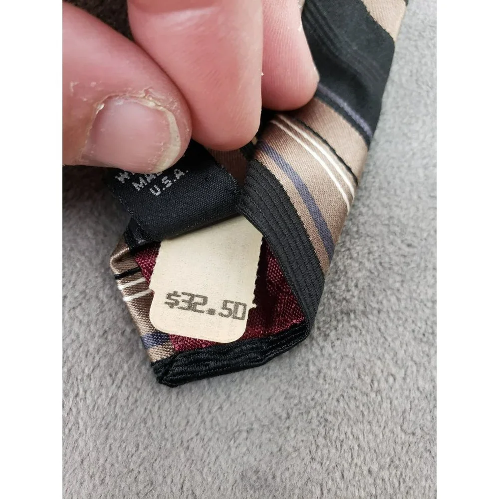 Jones New York 100% Imported Silk Striped Men's NWT‎ Tie